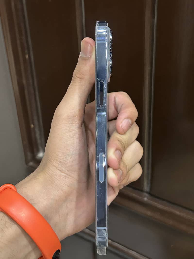Apple iPhone 13 Pro Max 3