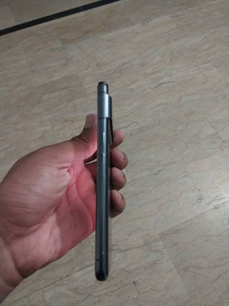 Google Pixel 8 Pro 2