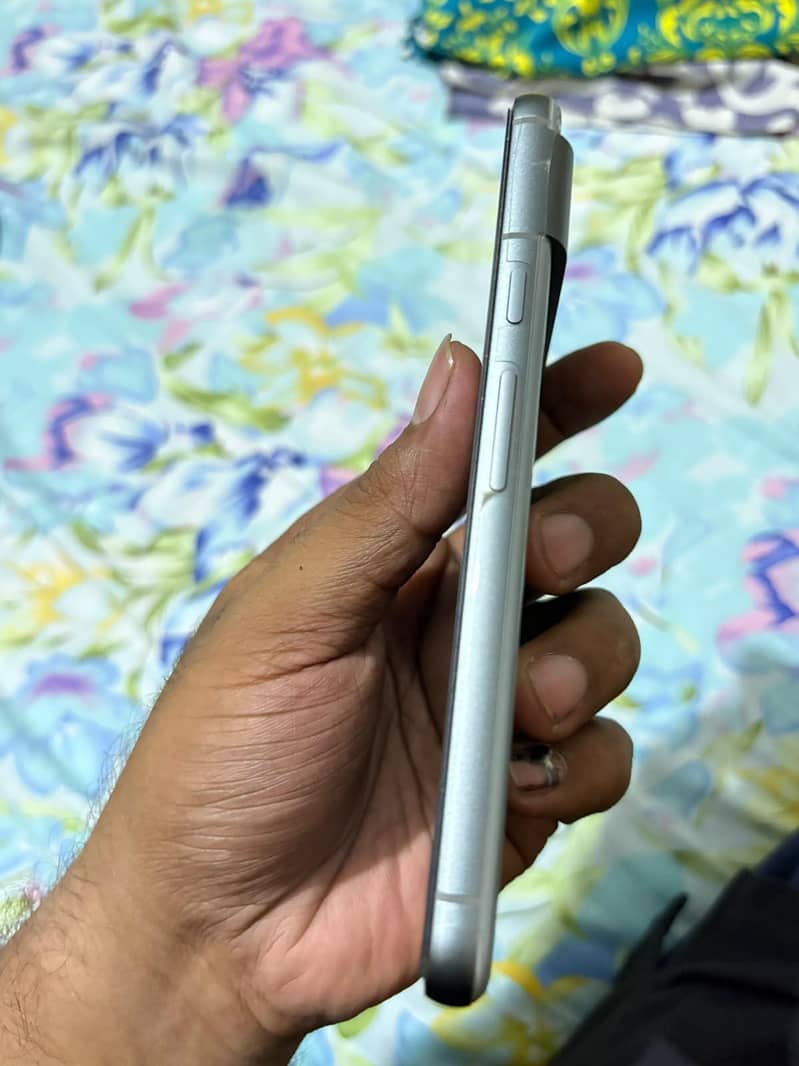 Google Pixel 8 1