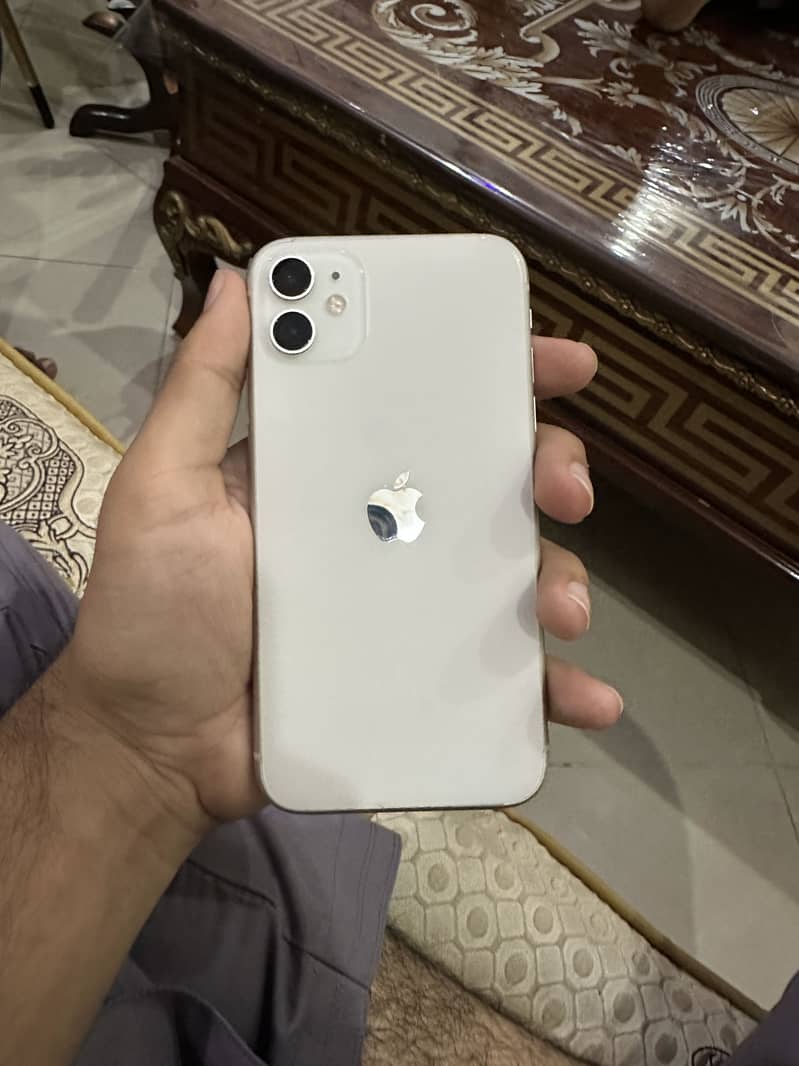 Apple iPhone 11 0