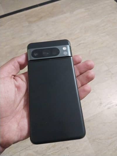 Google Pixel 8 Pro