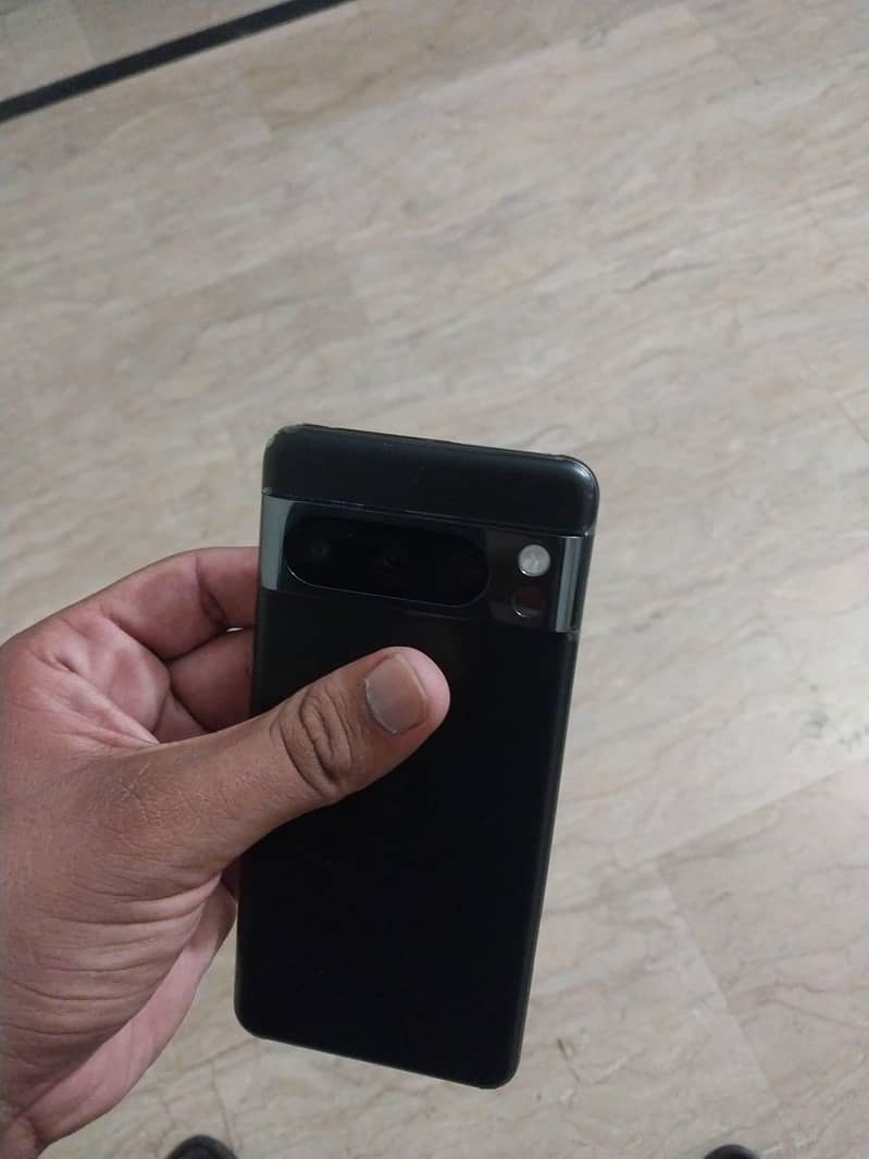 Google Pixel 8 Pro 1