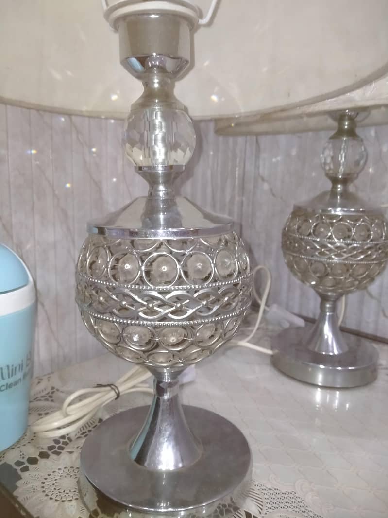 bed's side table lamp 2