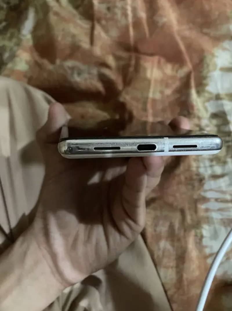 Google Pixel 6 Pro 2