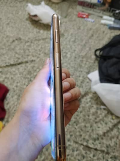 Apple iPhone XS Max 256GB Gold PTA Approved – 10/10 Condition