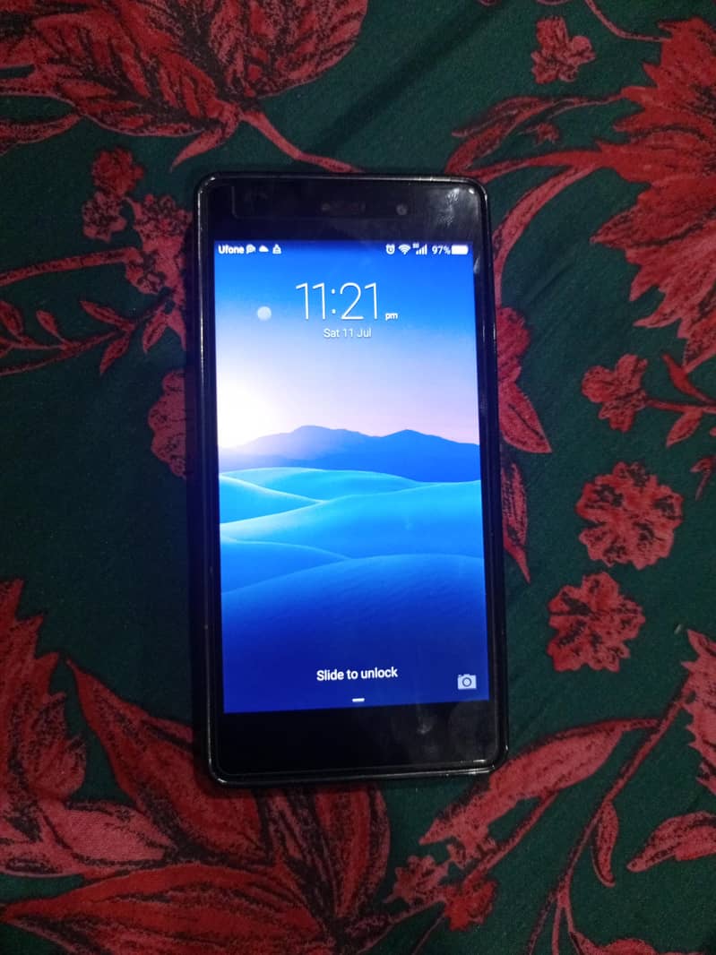 Huawei P8 Lite 0