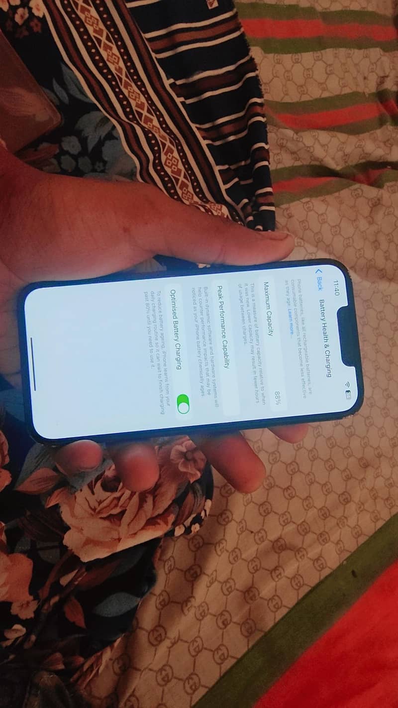 Apple iPhone 14 4