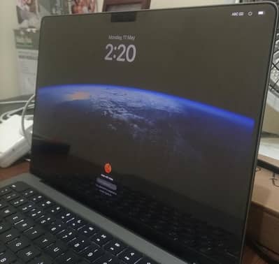 MacBook M1 Max (10/10)