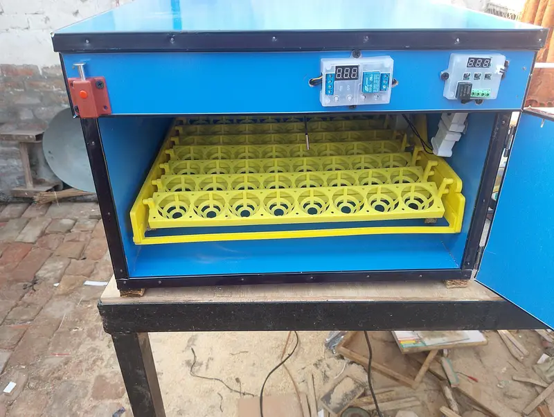 56 eggs automatic incubator  — photo 5
