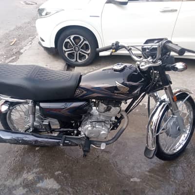 Black Honda 125