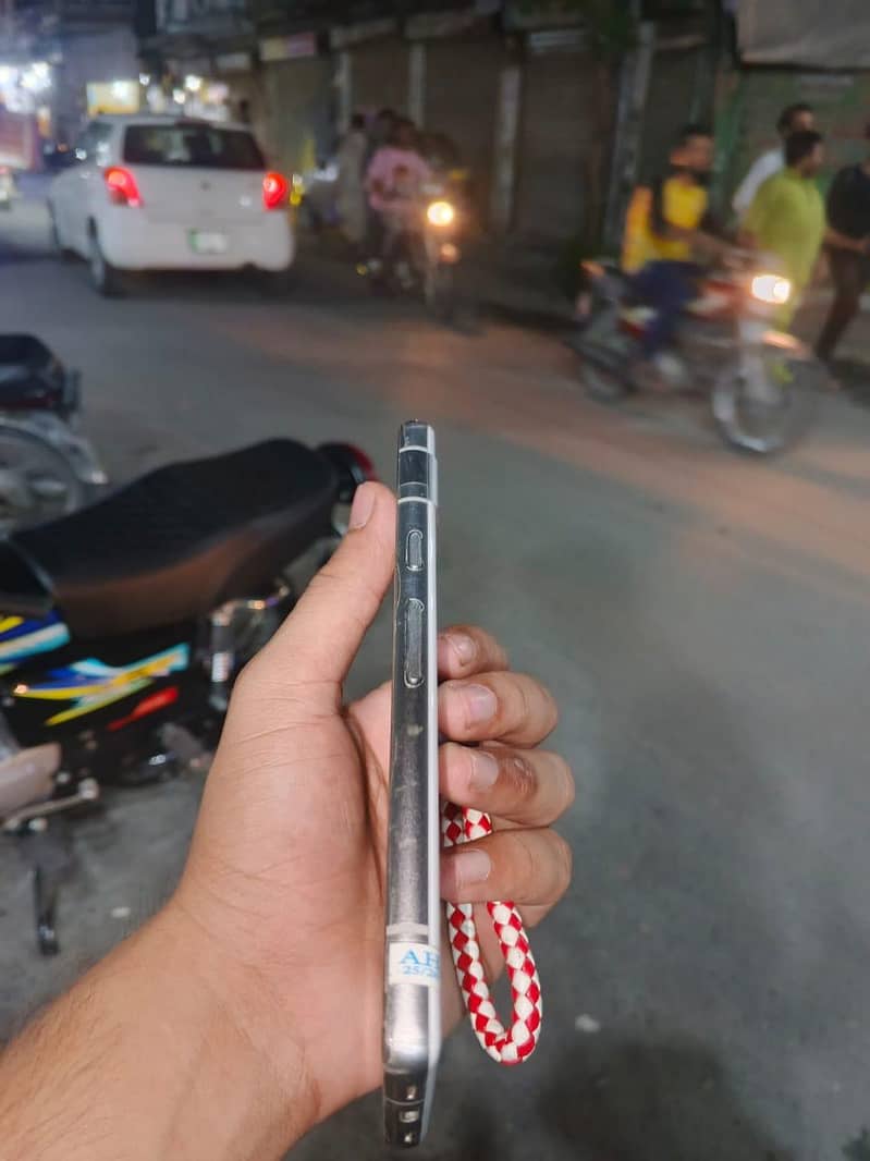 Google Pixel 7a 3
