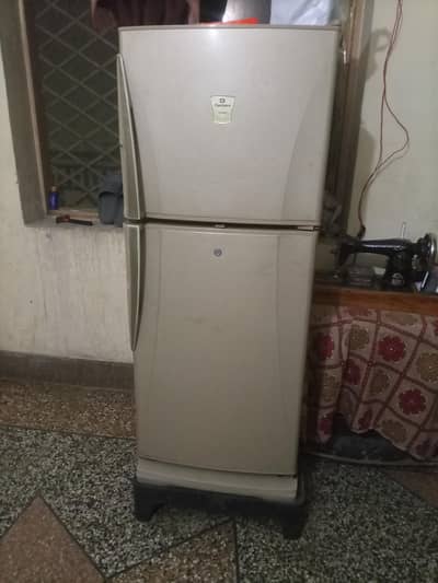 9166 Refrigerator