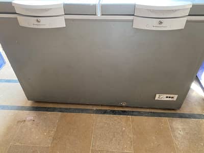 dawlance white grey  freezer