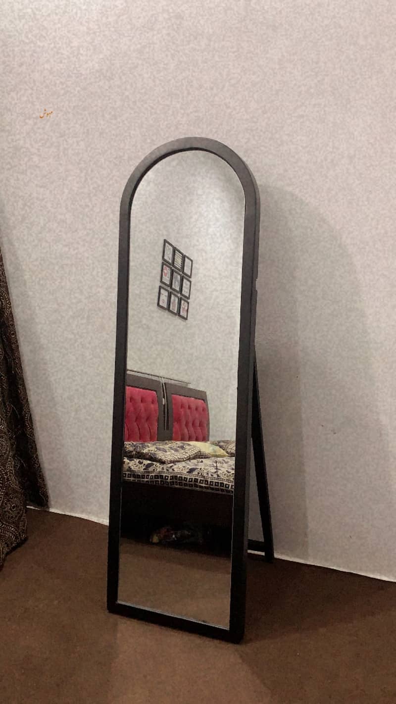 Long mirror 1