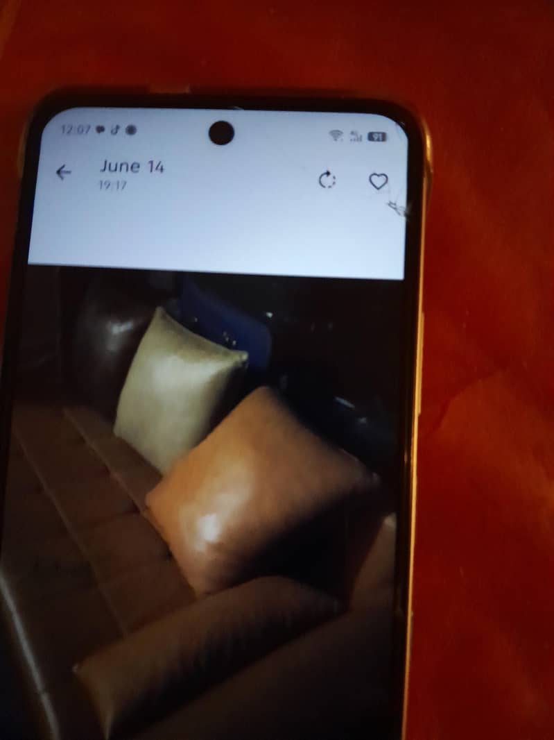 three seater sofas selling it 1