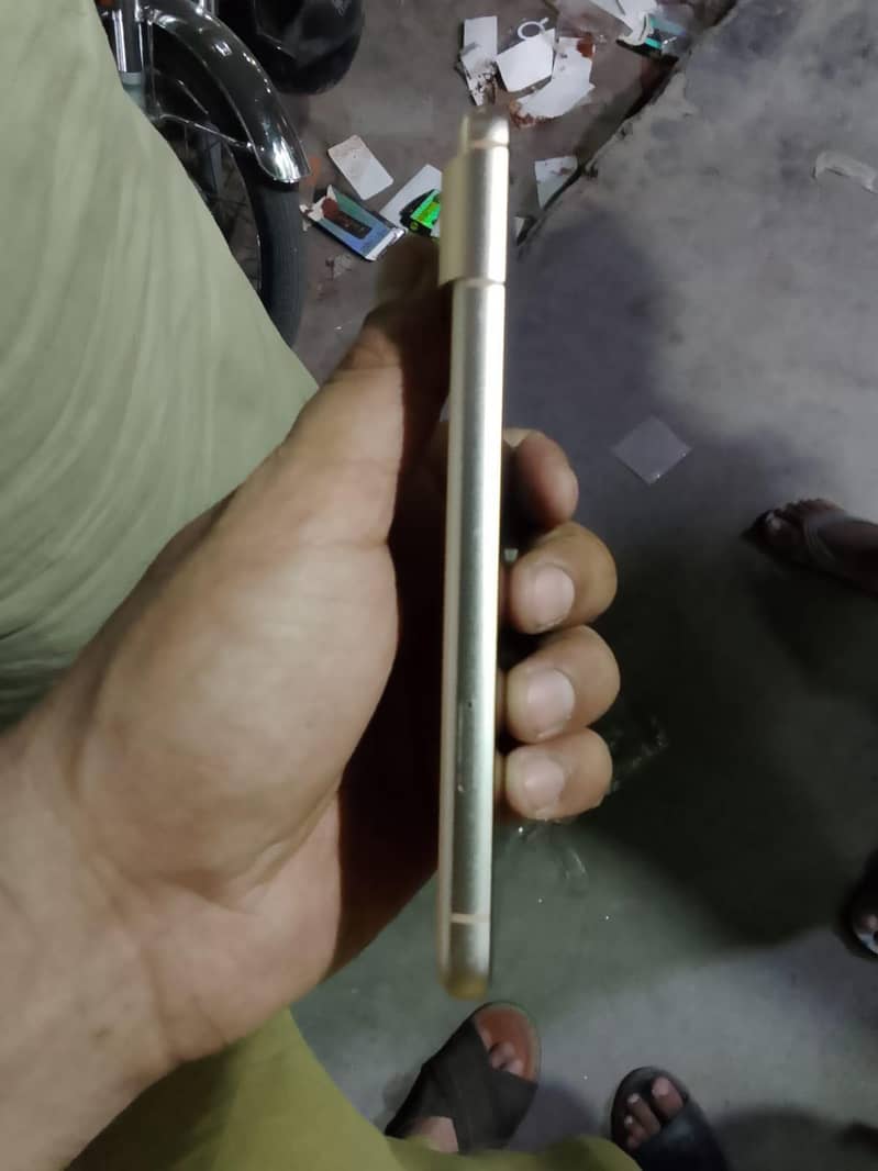 Google Pixel 8 3