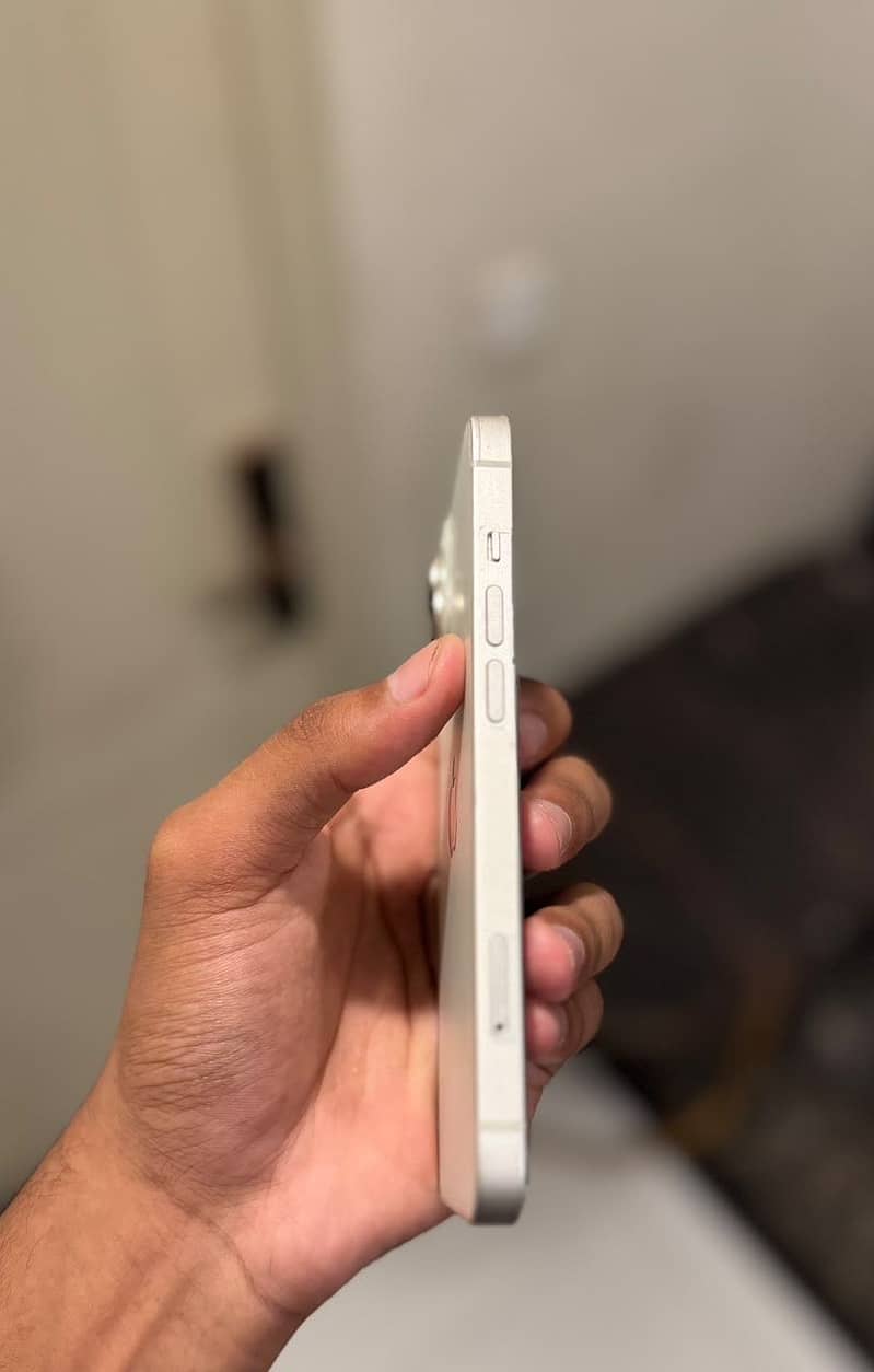 Apple iPhone 14 1