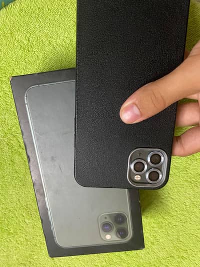 Apple iPhone 11 Pro Max with box