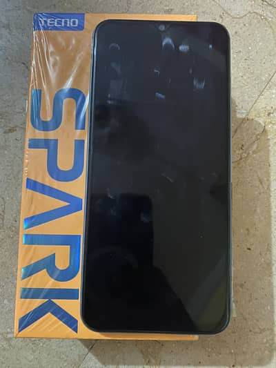 Tecno Spark 8C
