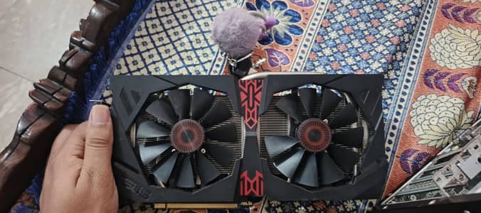 ASUS STRIX AMD Radeon R9 380 DirectCU II (2GB)