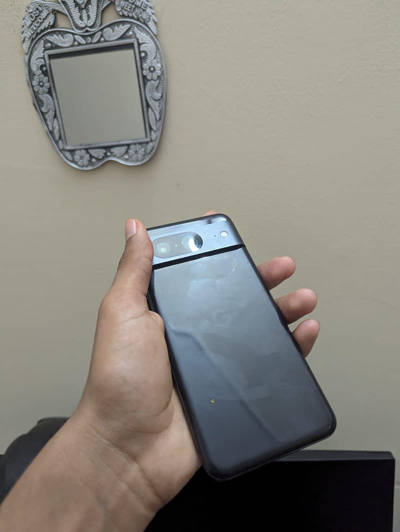Google Pixel 8 5