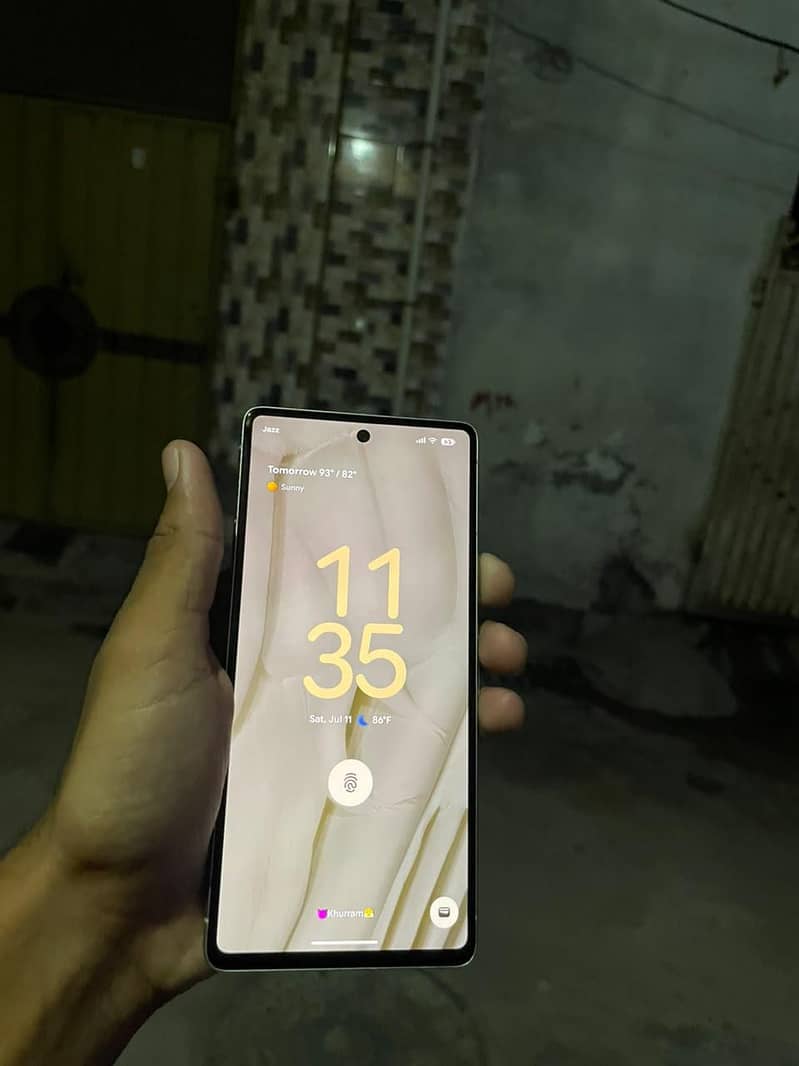 Google pixel 7 4