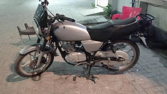 SUZUKI GS 150 SE