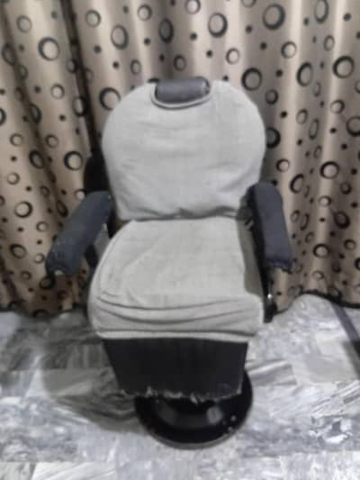 1 chair 