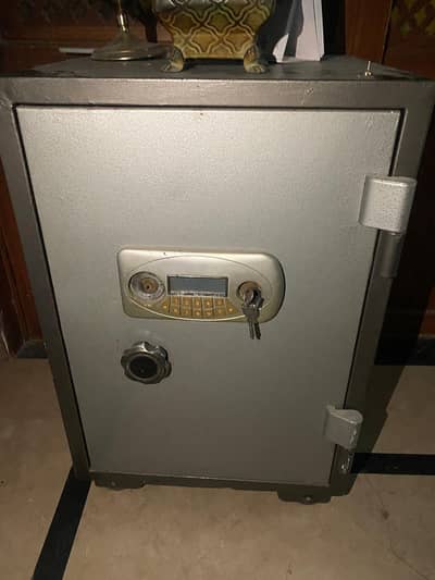 safe locker