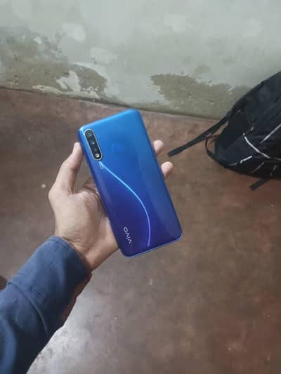 vivo y19 8/128