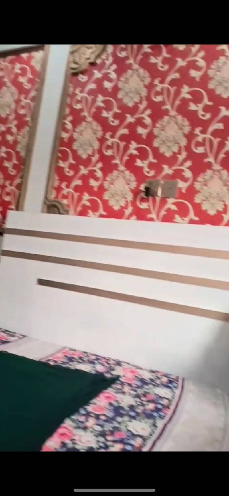 Bed king size 3
