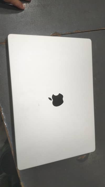 Apple MacBook Pro 16 M2 pro 32gb 1tb