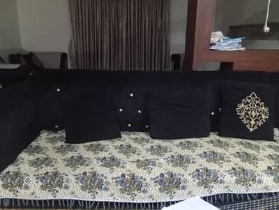 ​L-Shape Sofa Set in good Condition