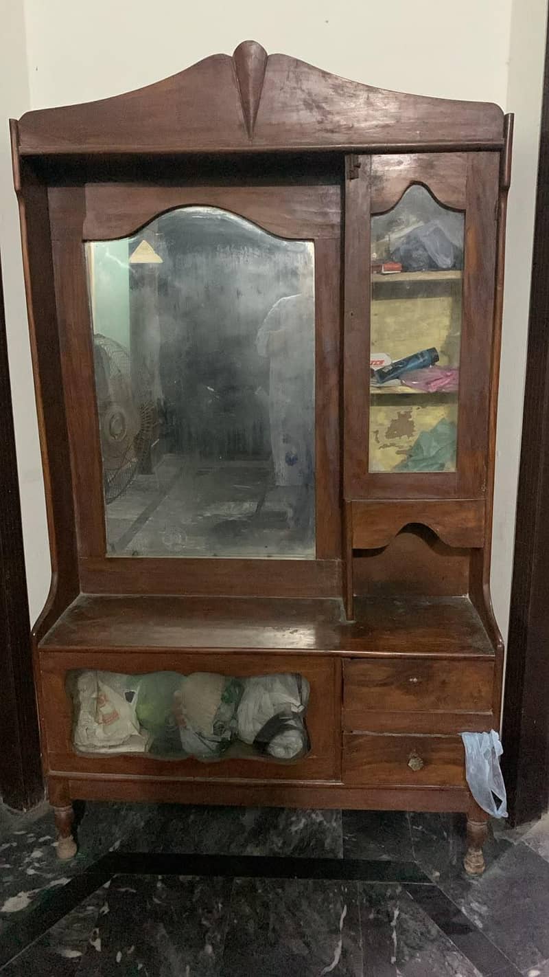 Dressing Table 0