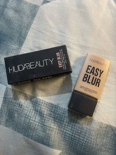 Huda beauty easy blur foundation ORIGINAL