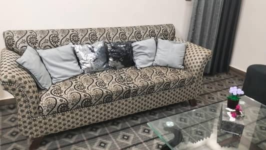 5 Seater Sofa Set for Sale - good condition