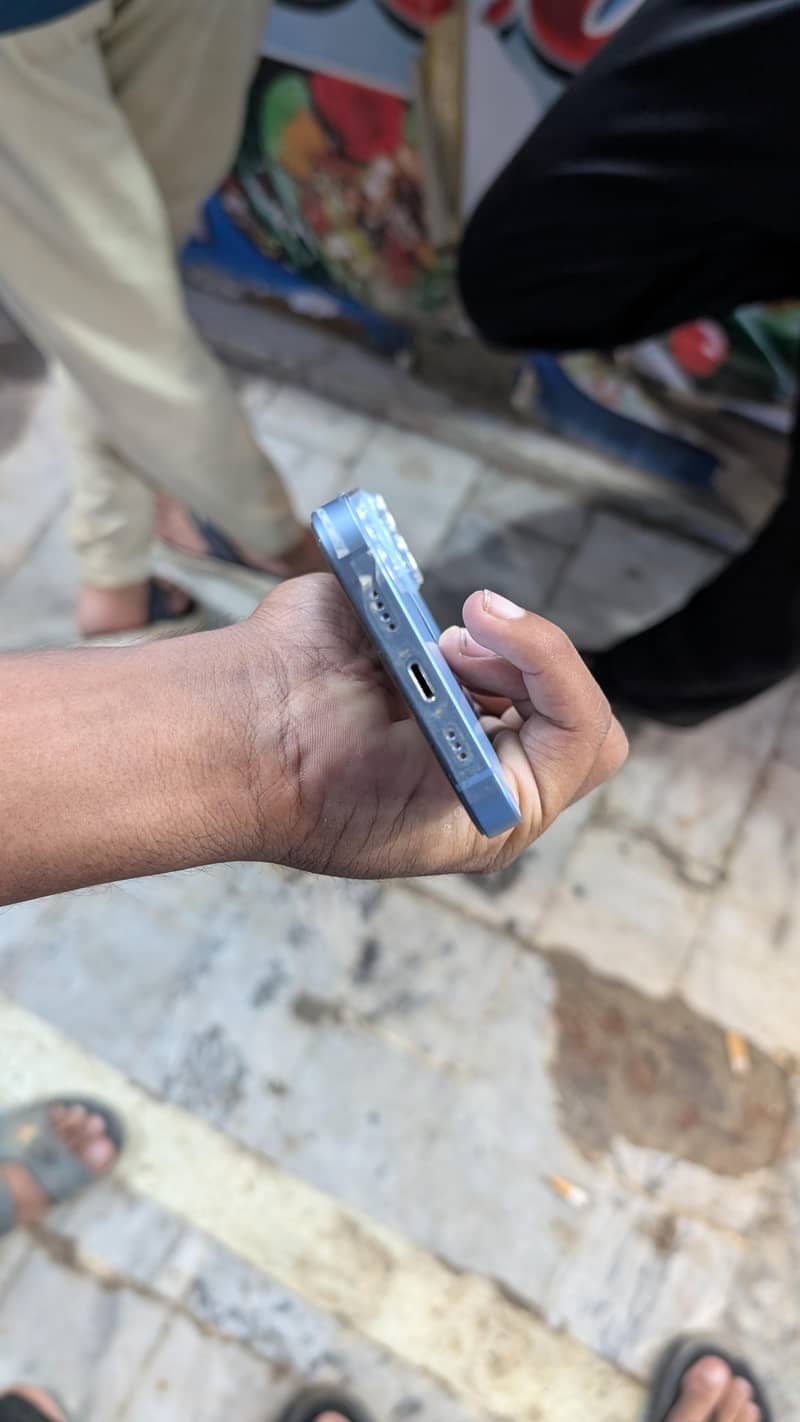 Apple iPhone 14 0