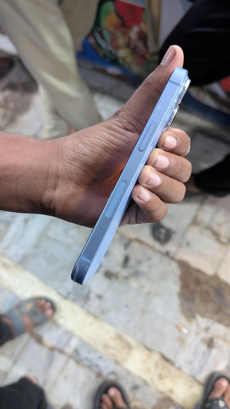 Apple iPhone 14 1