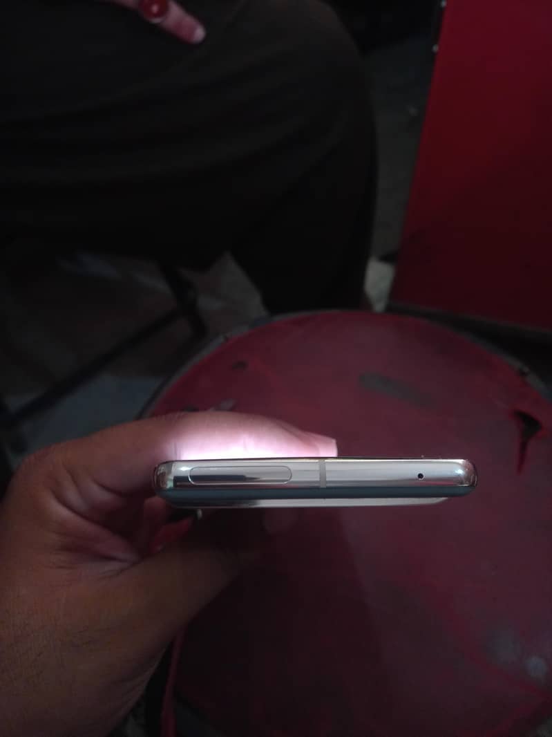 Google Pixel 7 Pro 4