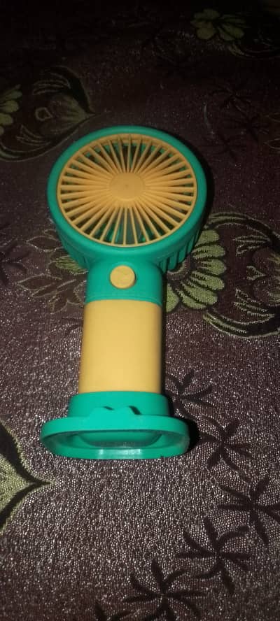 Yah ek khilauna hai lekin ₹700 ka dunga