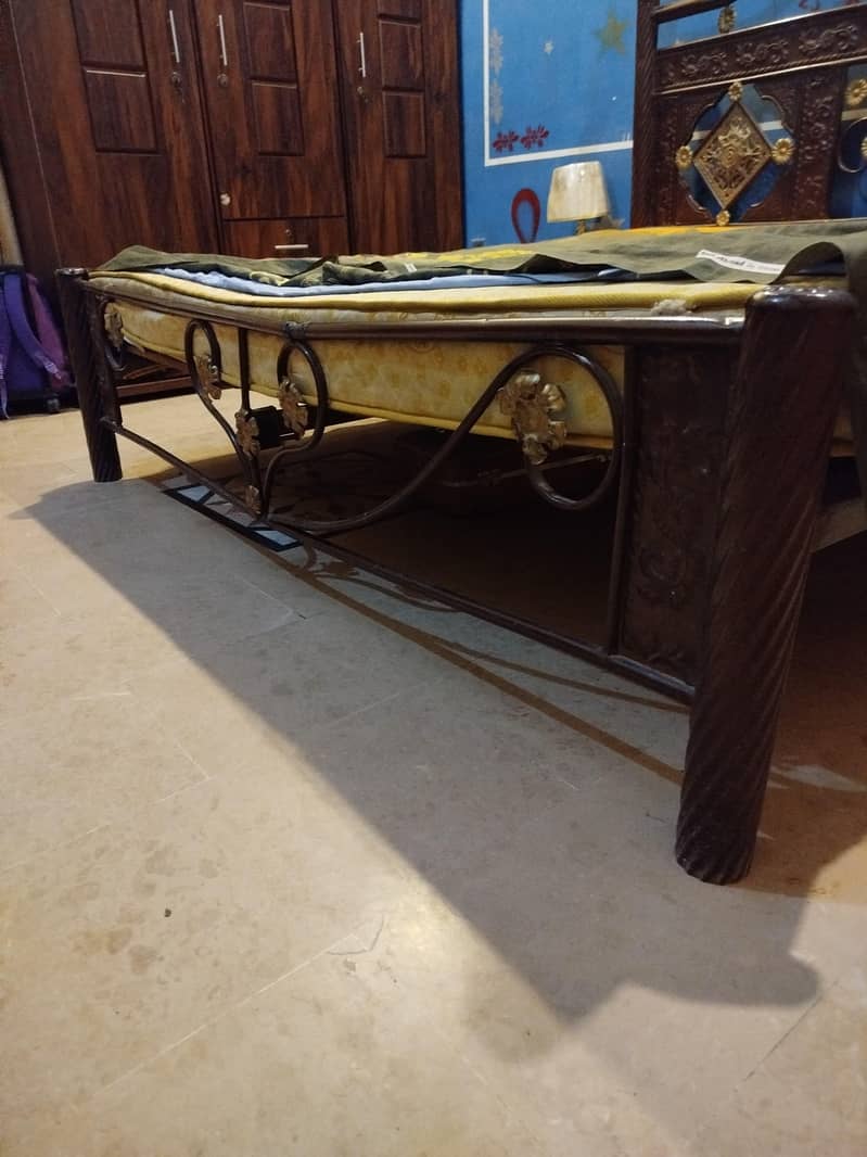 Bed with Dressing Table 6