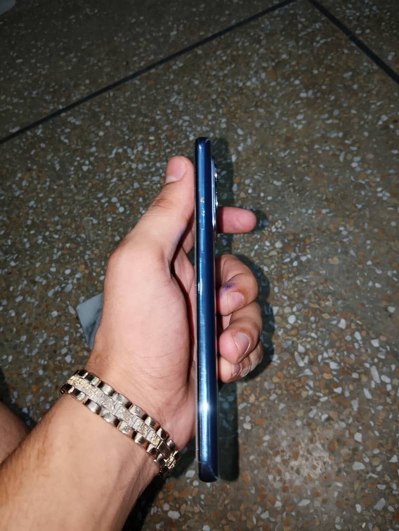 One Plus 9 6