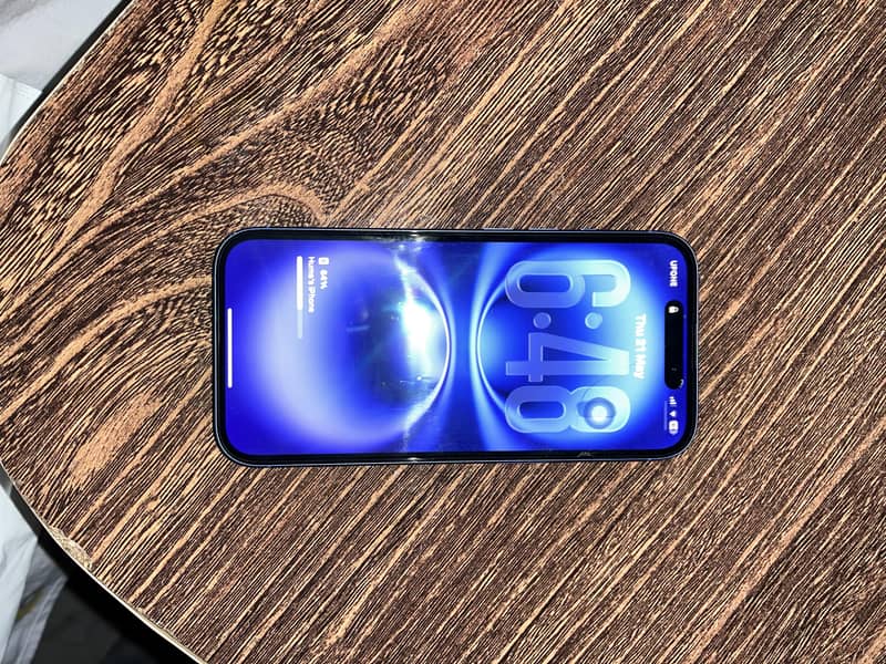 Apple iPhone 16 2