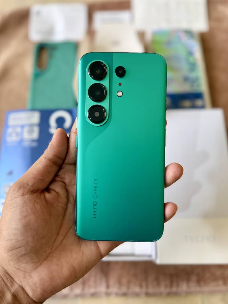 Tecno Camon 50 Pro Complete Box 2