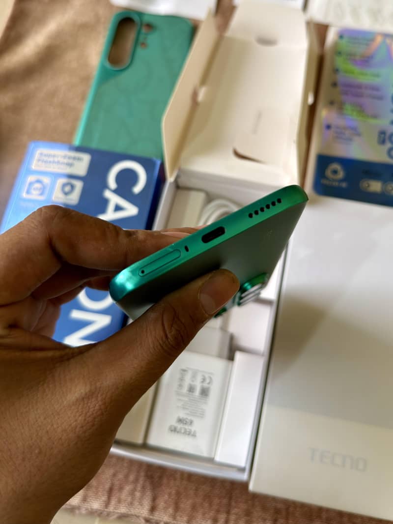 Tecno Camon 50 Pro Complete Box 6