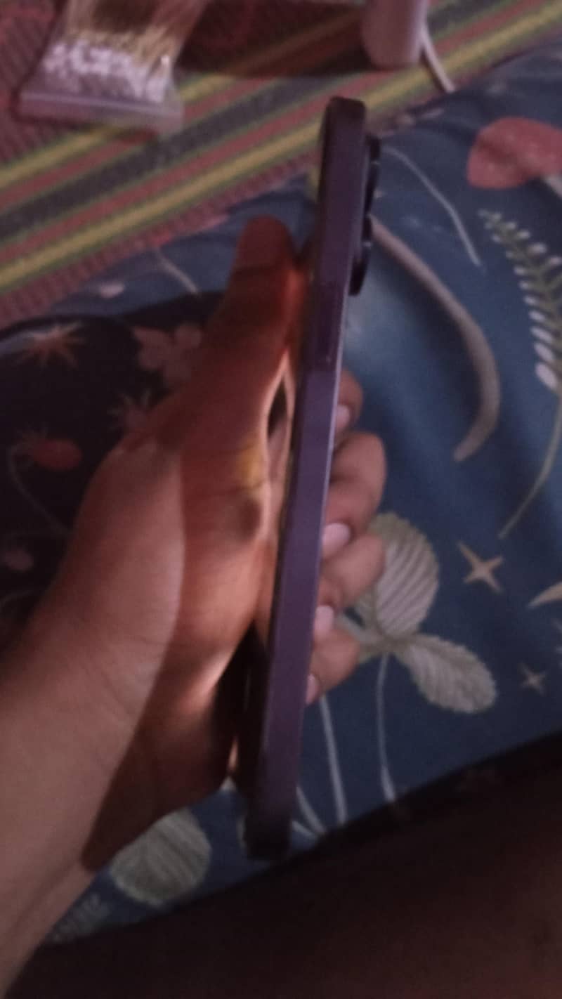 Apple iPhone 14 Pro Max 2