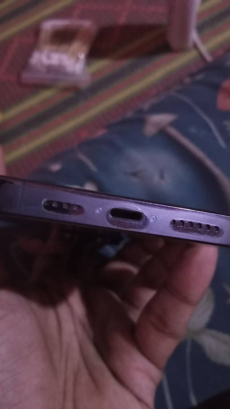 Apple iPhone 14 Pro Max 4