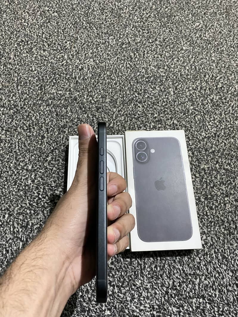 iPhone 16 5