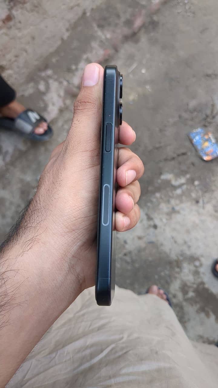 iPhone 15 0
