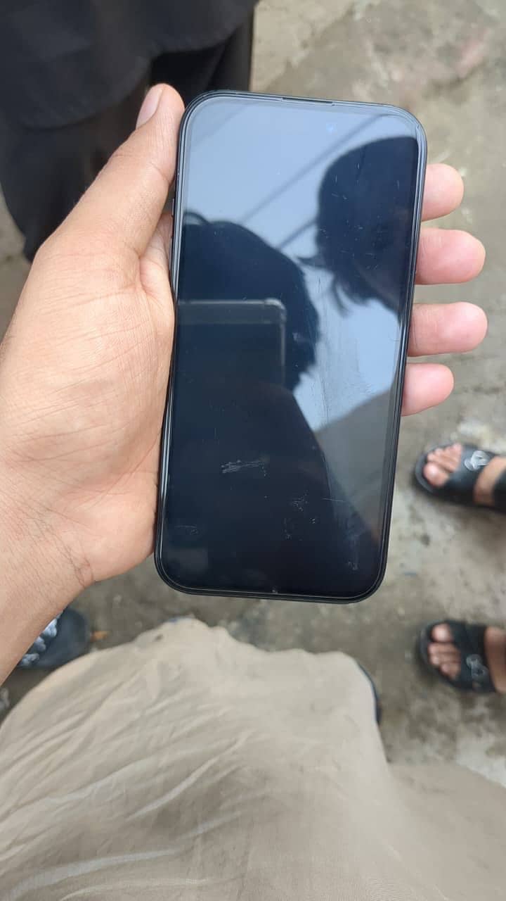 iPhone 15 2